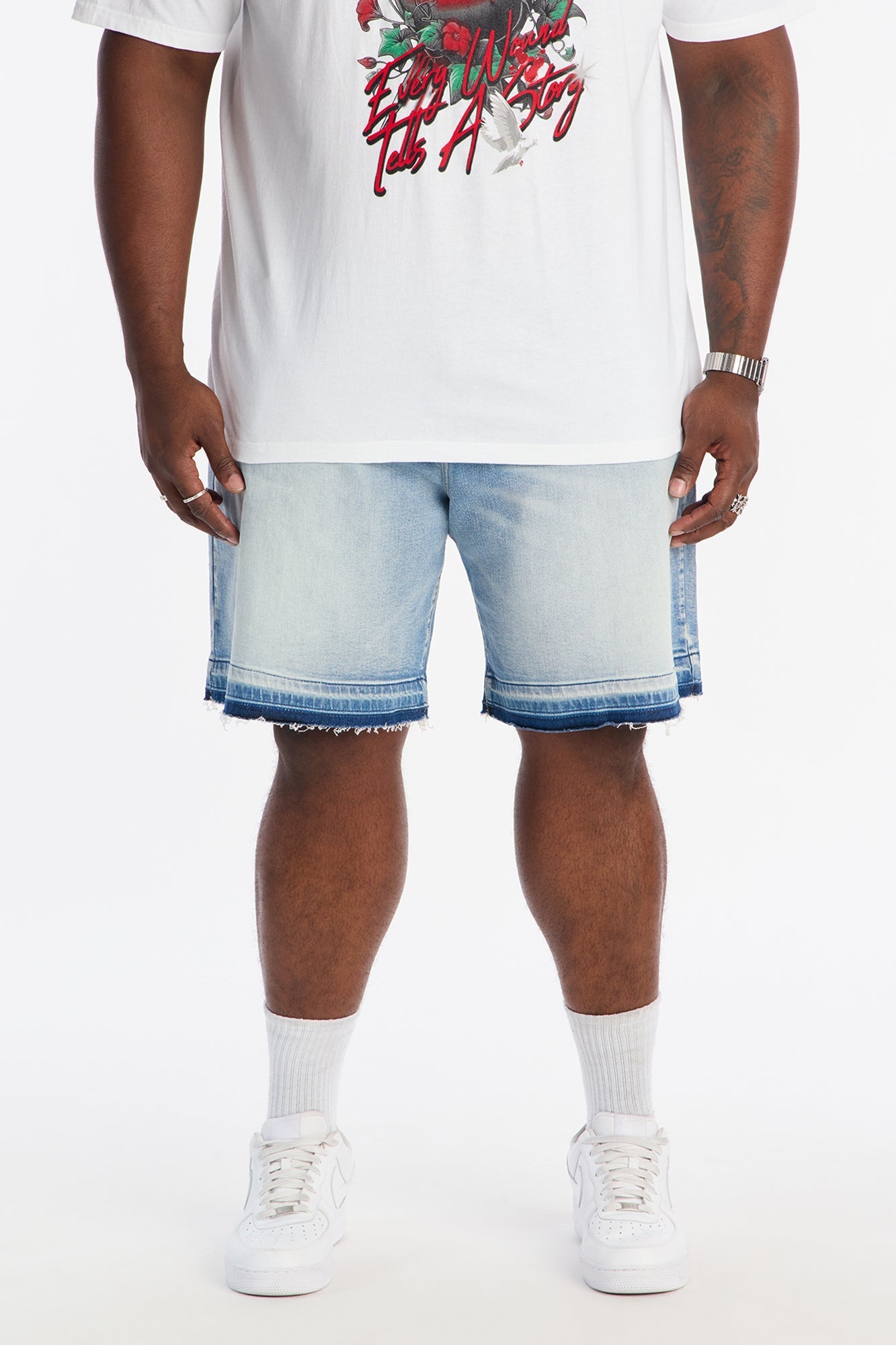 Run Around Relaxed Denim Shorts - Light Wash