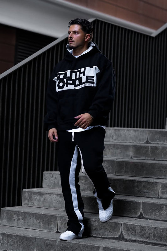 Tyson Flared Sweatpants - Black