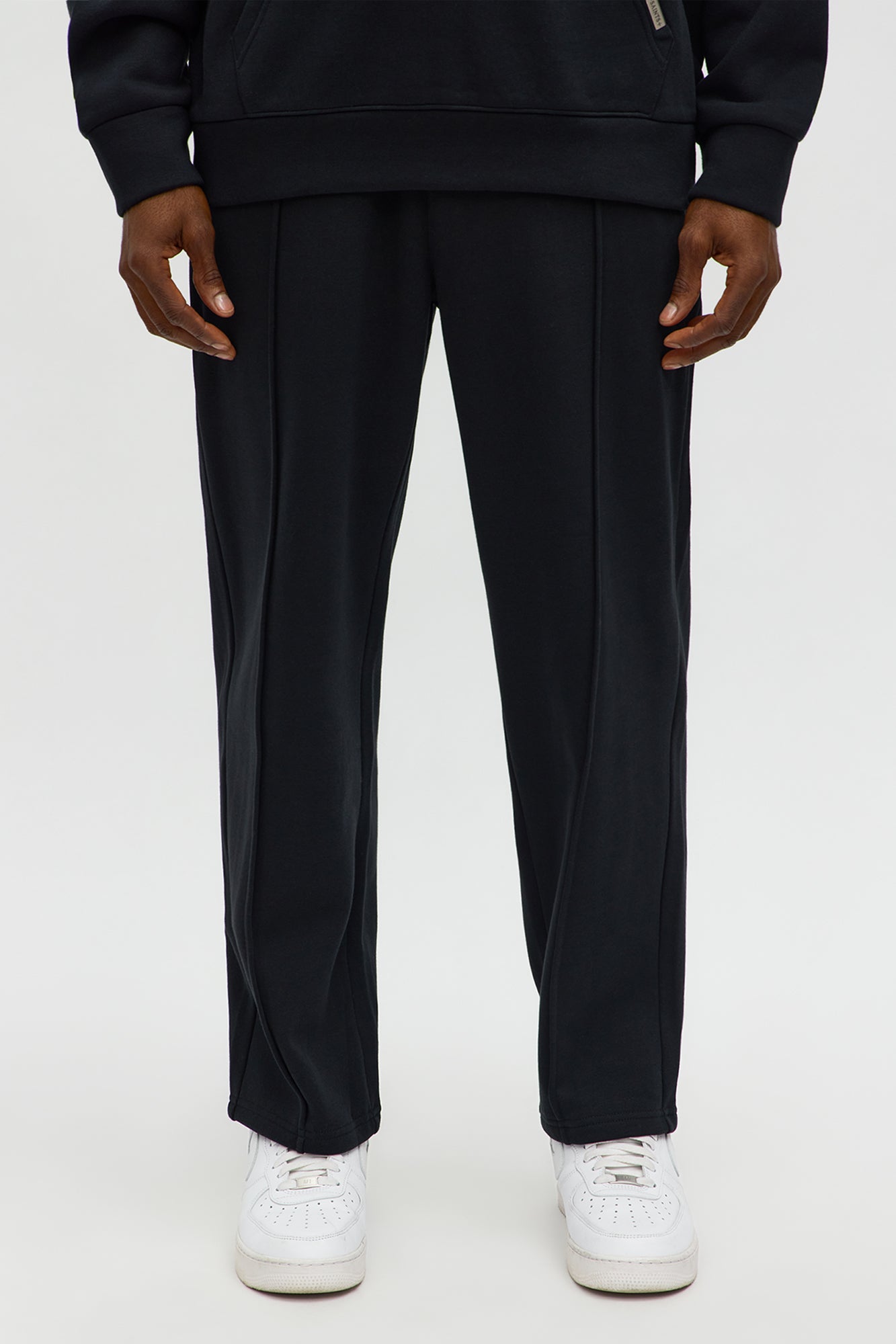 Saints Studio Embroidered Sweatpants - Black