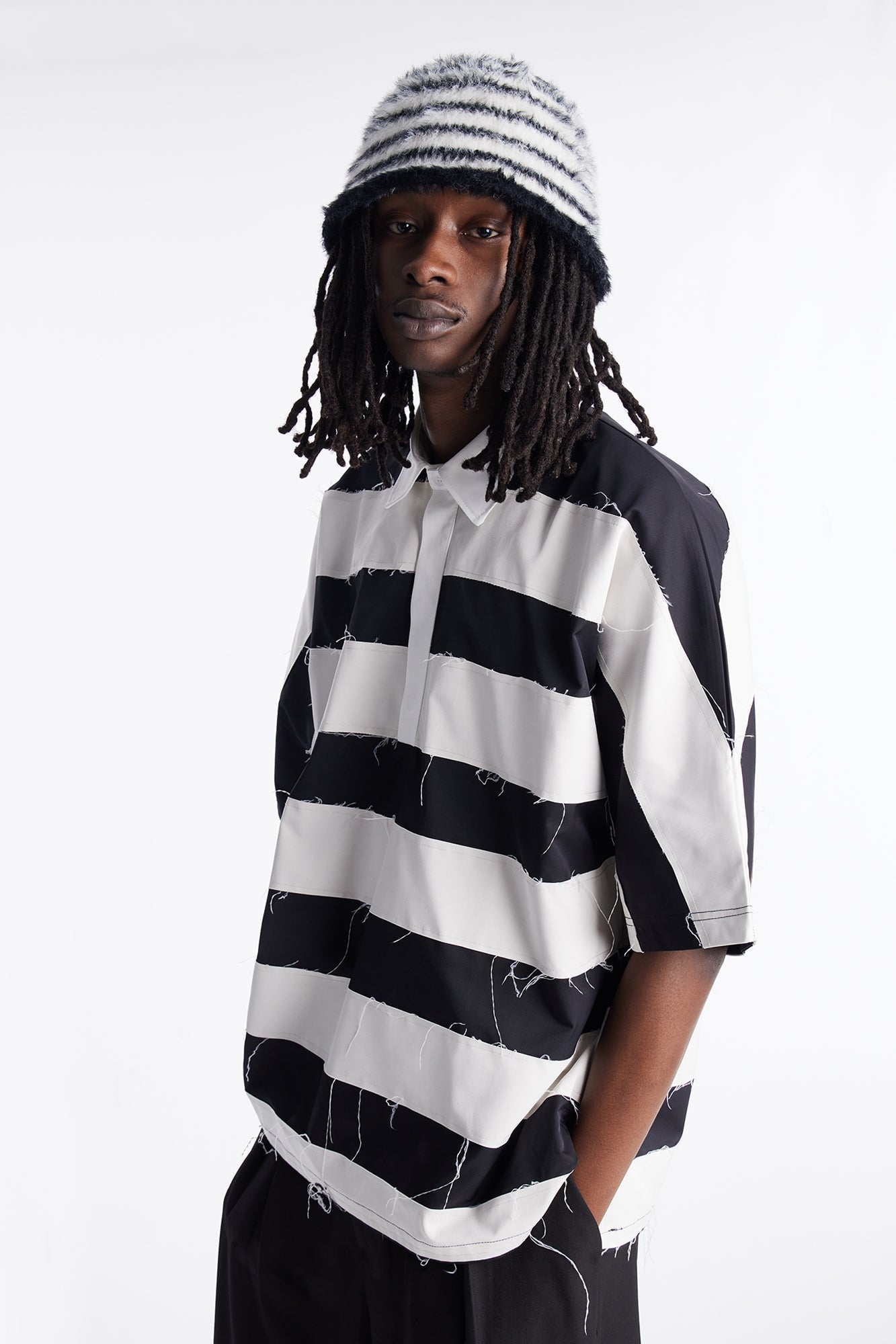 Oversized Frayed Polo Shirt - Black