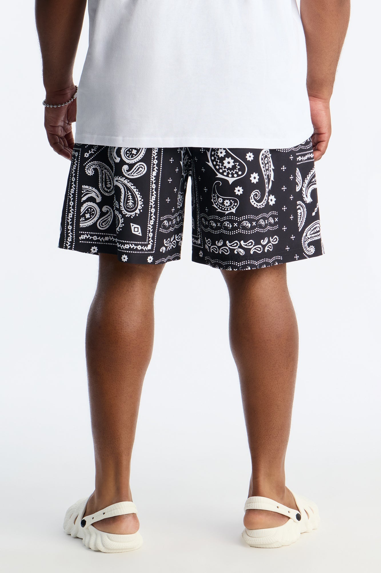 Wild Paisley Printed Swim Trunk 7″ - Black