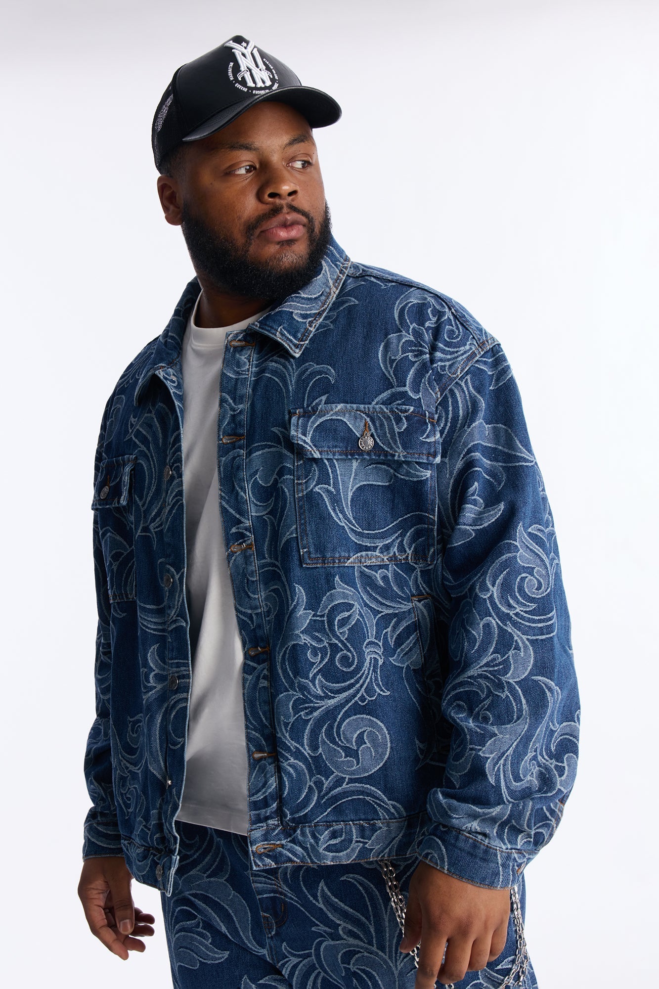 Relaxed Cropped Baroque Jacquard Denim Jacket - Medium Blue Wash