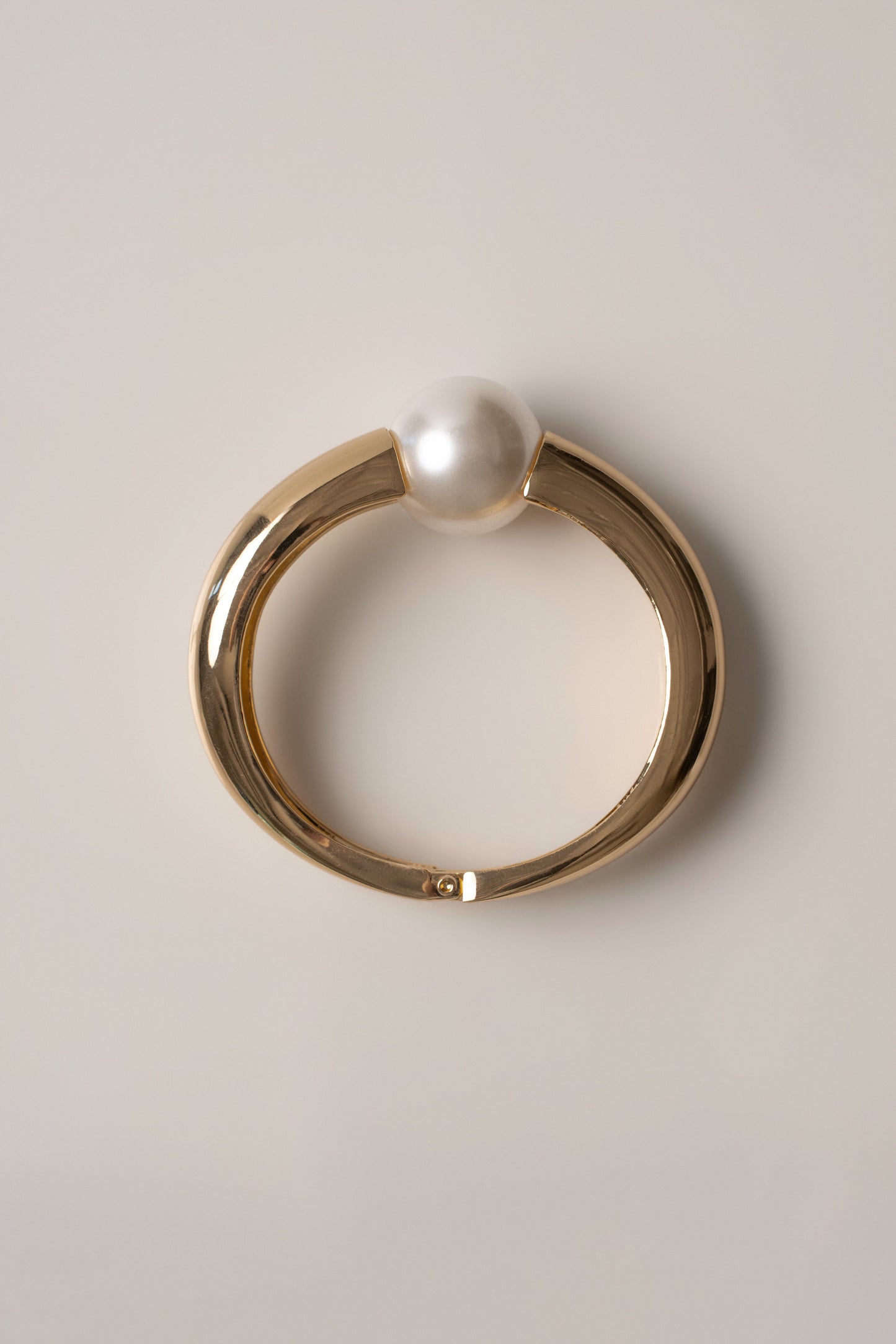 Gold Britt Pearl Bracelet JLUXLABEL