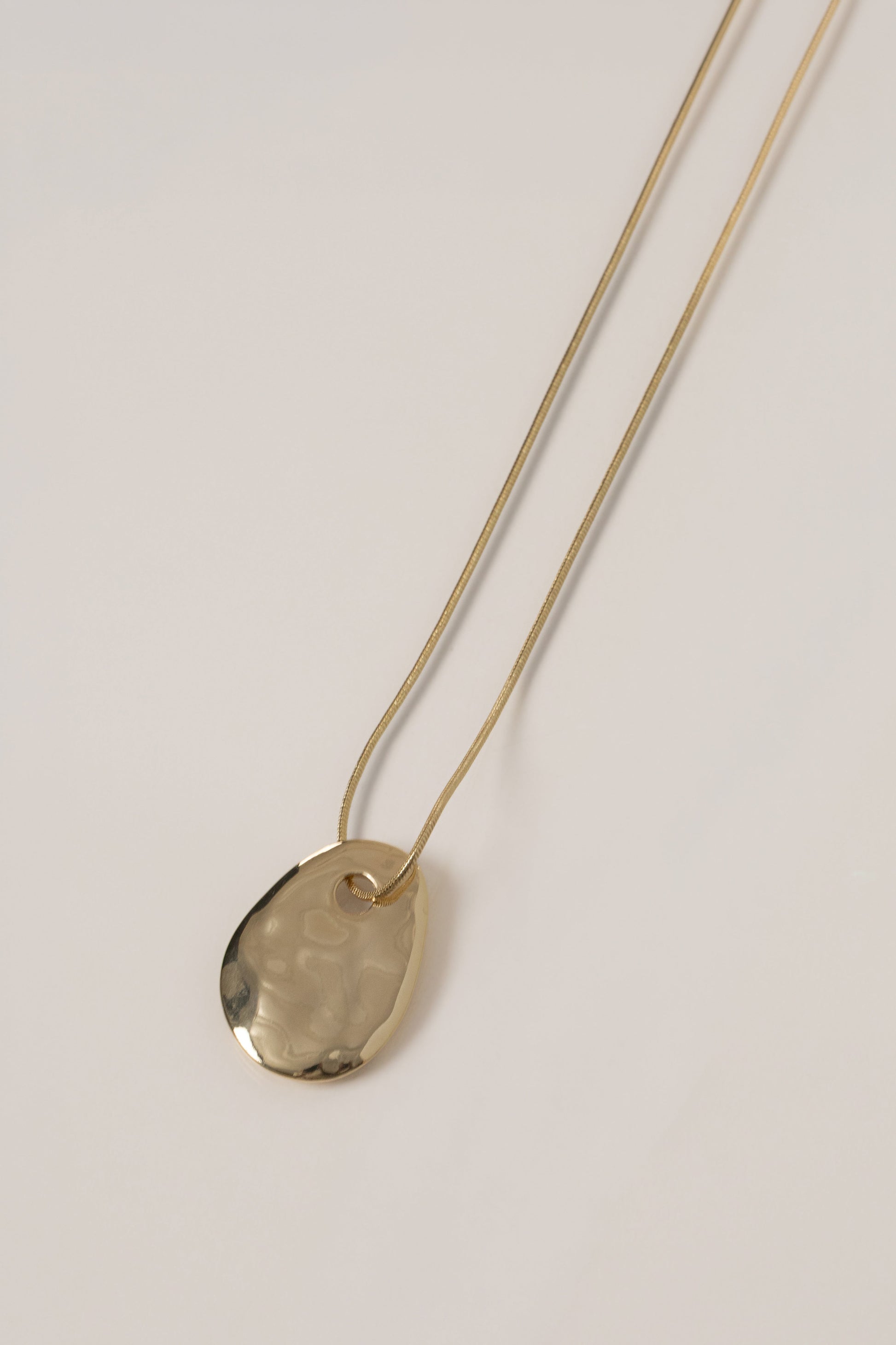 Gold Aurum Pendant Necklace JLUXLABEL