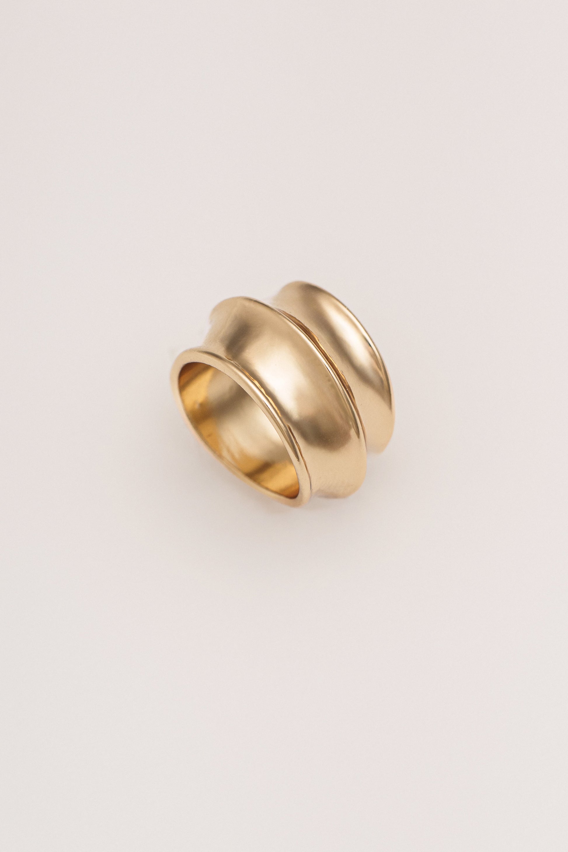 Gold Eve Sculpted Ring JLUXLABEL
