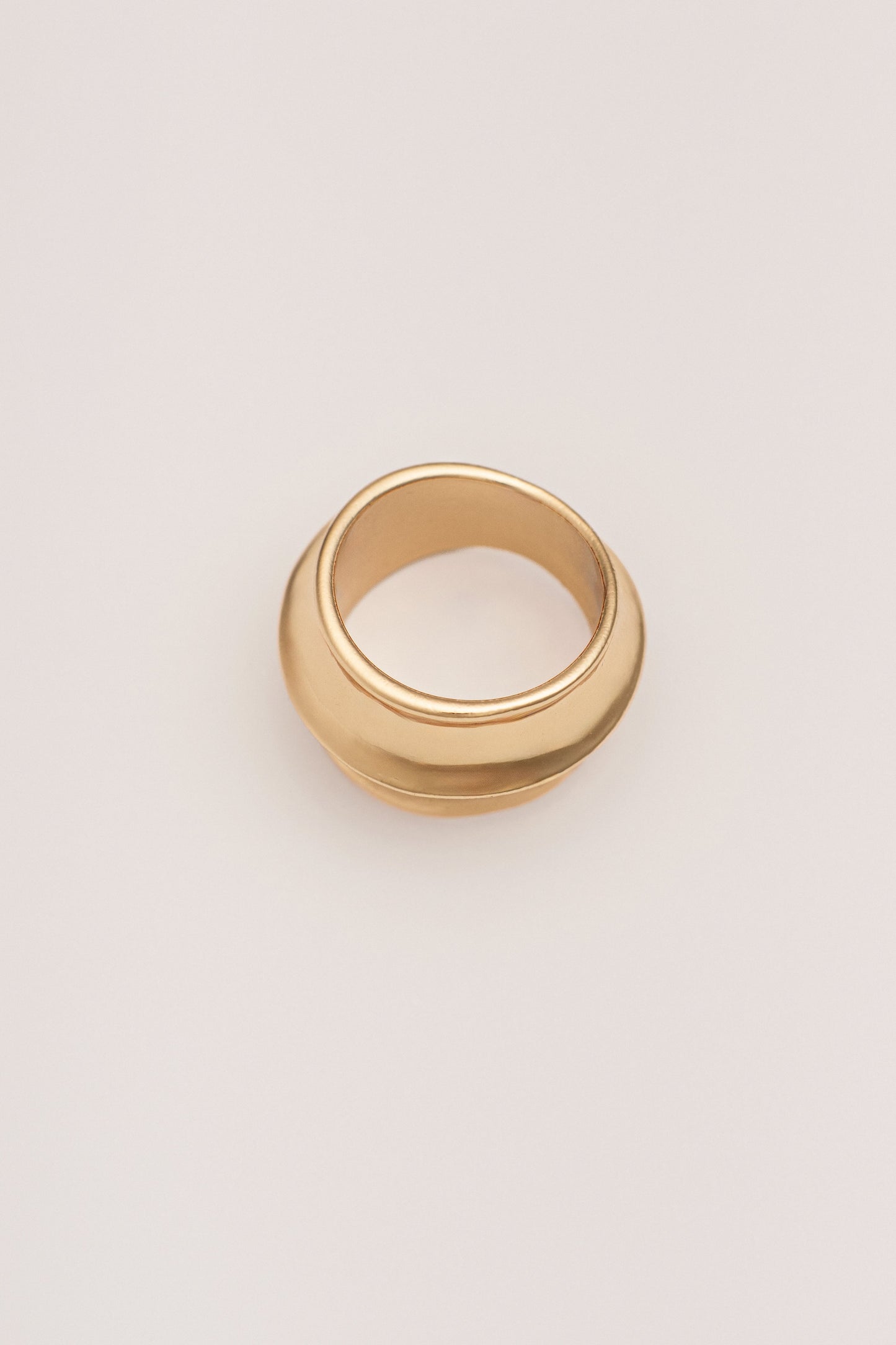 Gold Eve Sculpted Ring JLUXLABEL