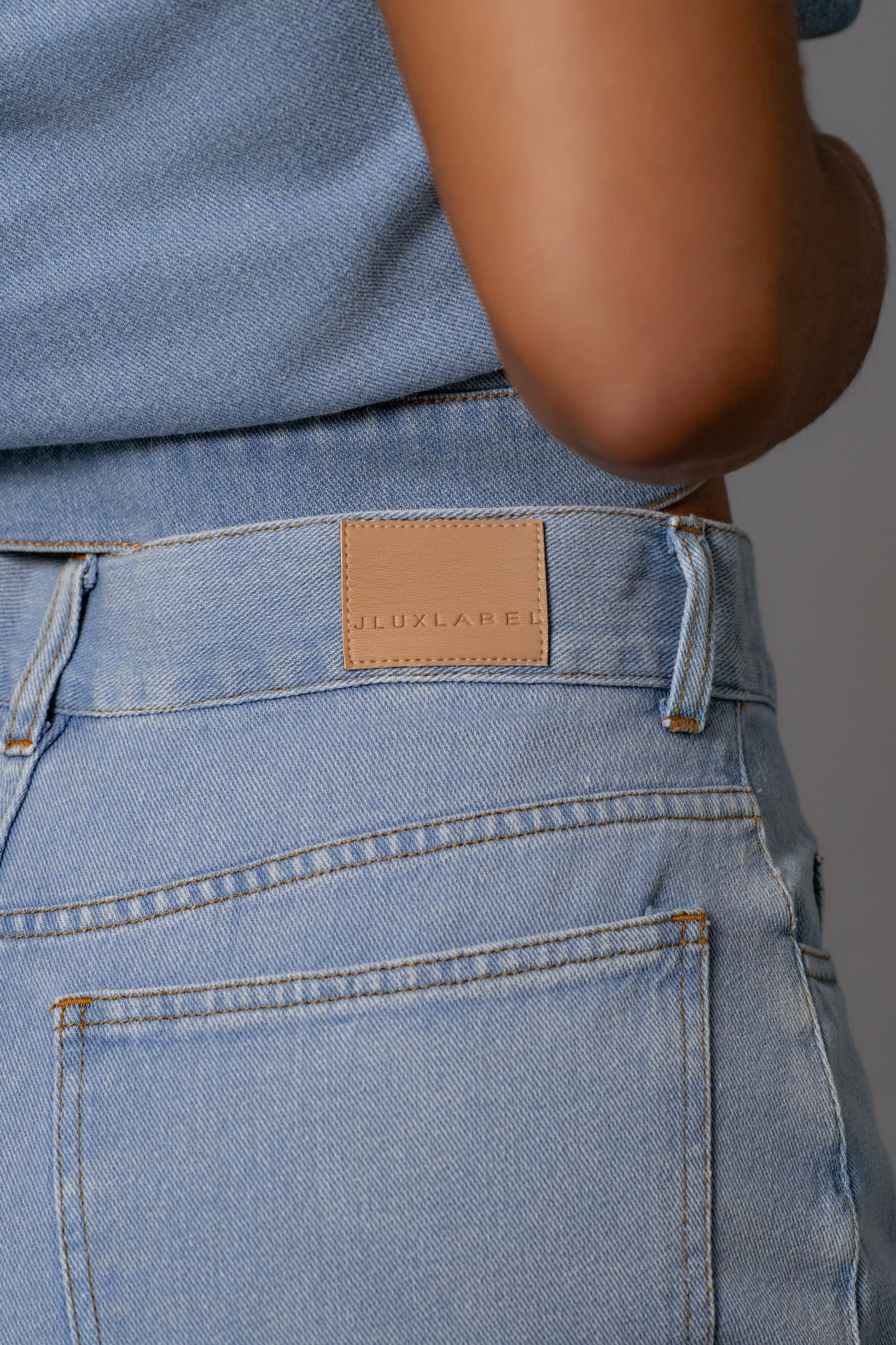 Medium Wash Denim Aline Jeans JLUXLABEL