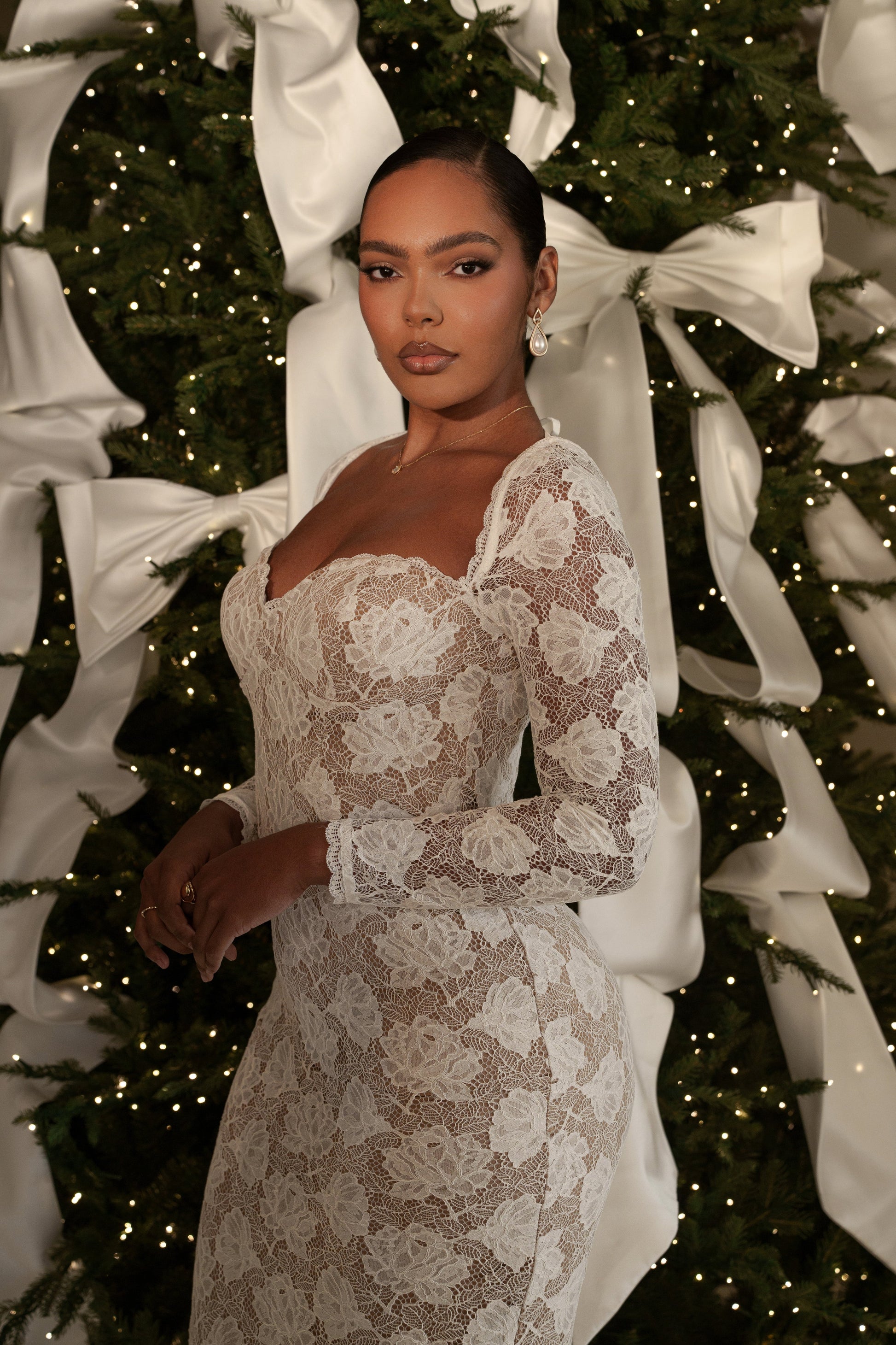 Ivory Lace Sweetheart Maxi Dress JLUXLABEL