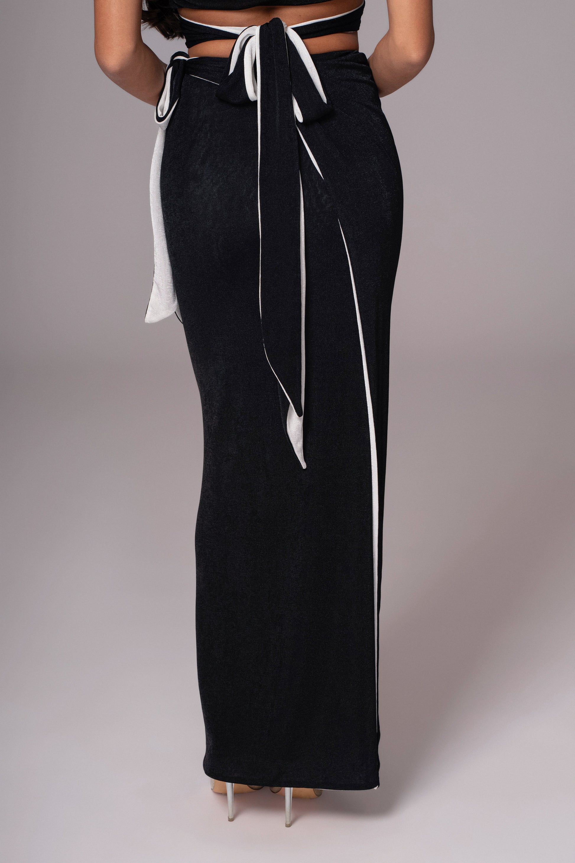 White/Black Venus Reversible Skirt Set JLUXLABEL