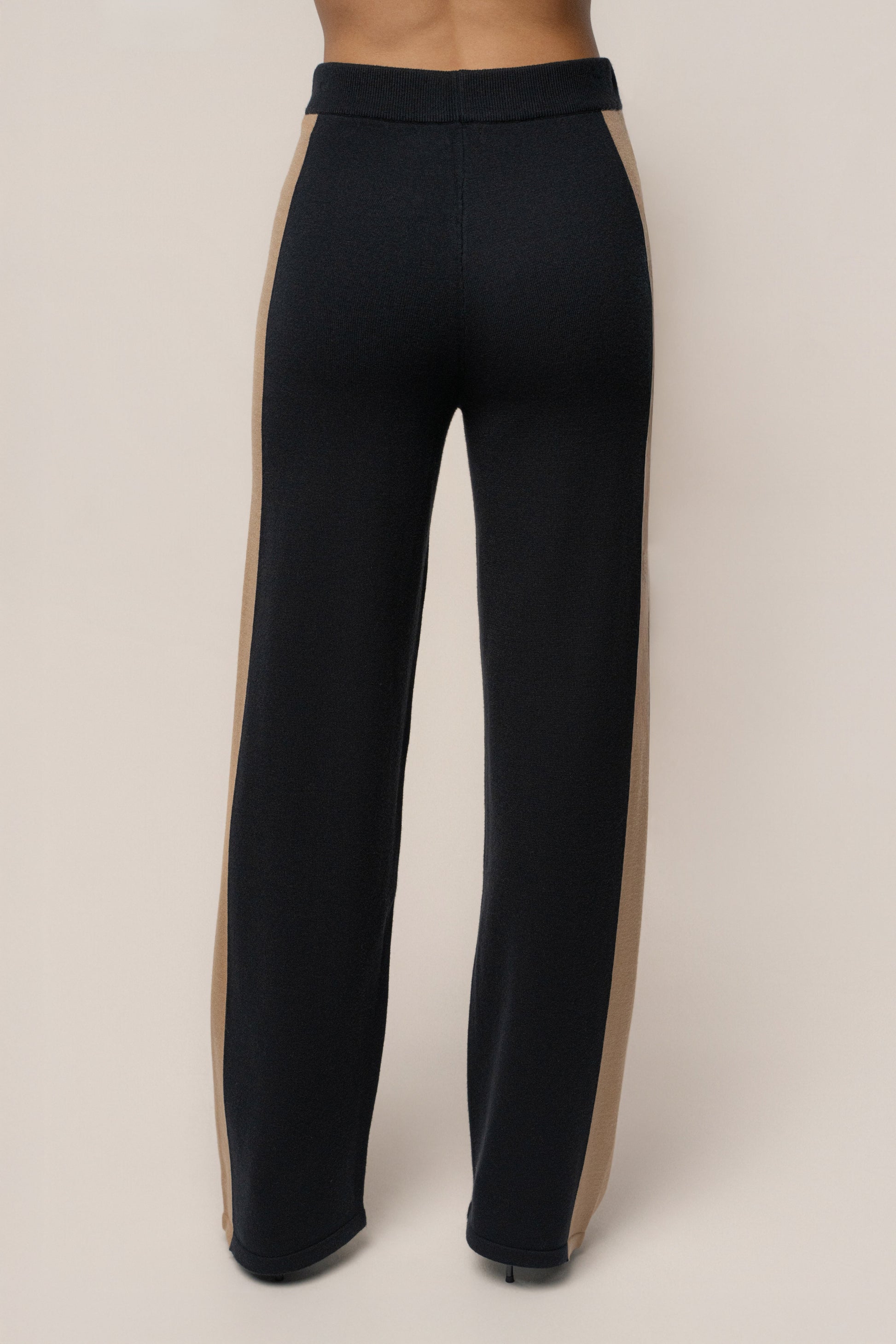 Black Chasing Fall Contrast Pant JLUXLABEL
