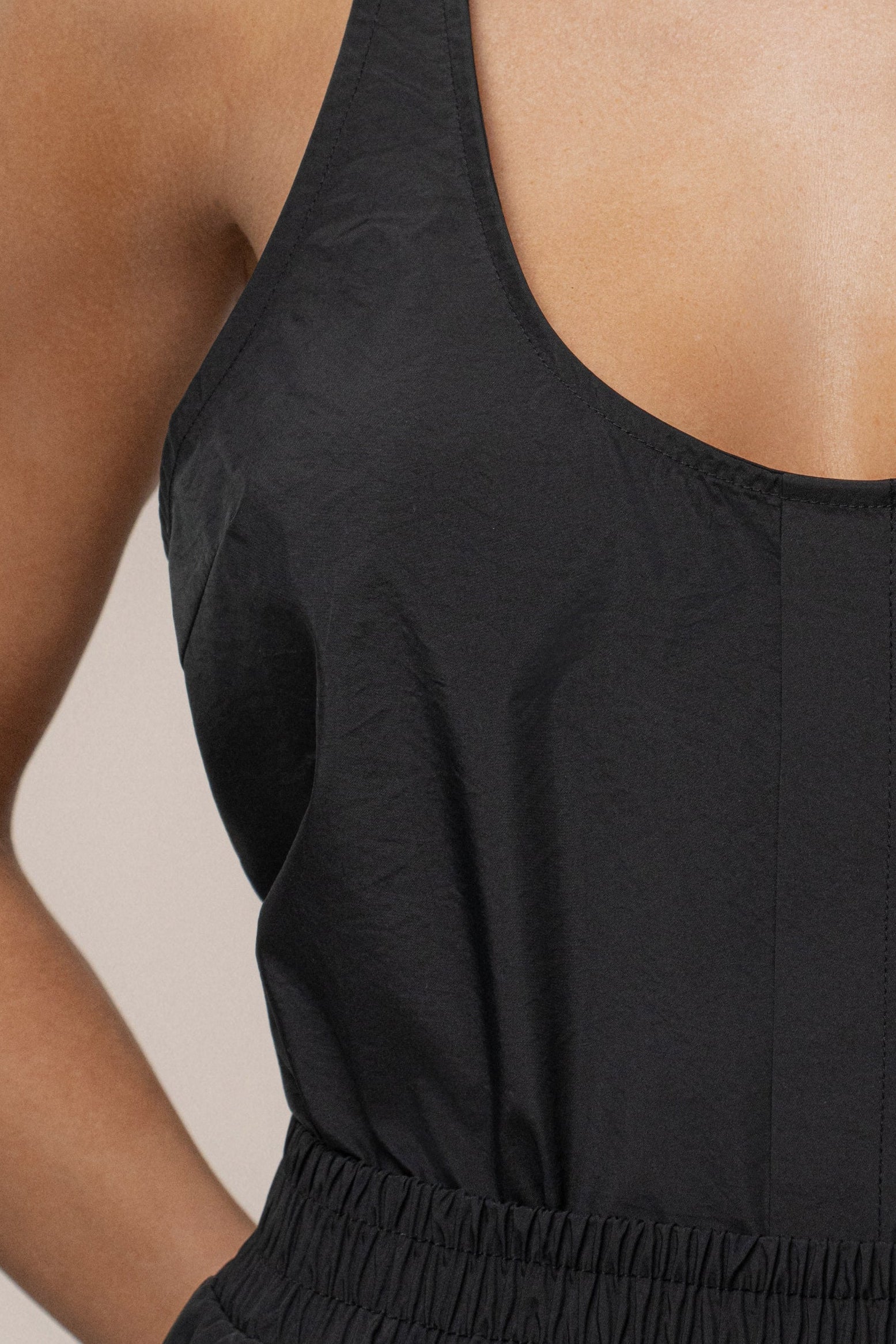 Black Active Scoop Neck Top JLUXLABEL