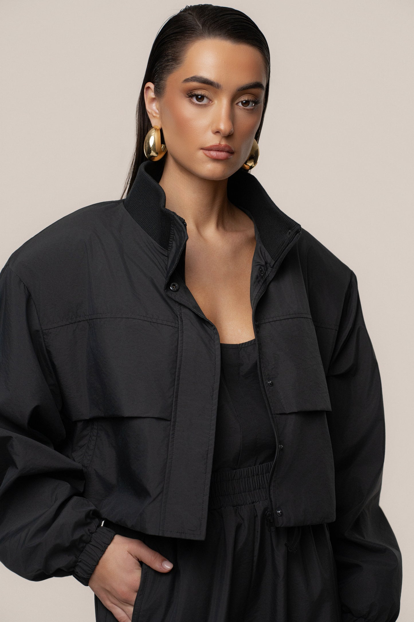 Black Endure Jacket NEWFASHIONEDGE