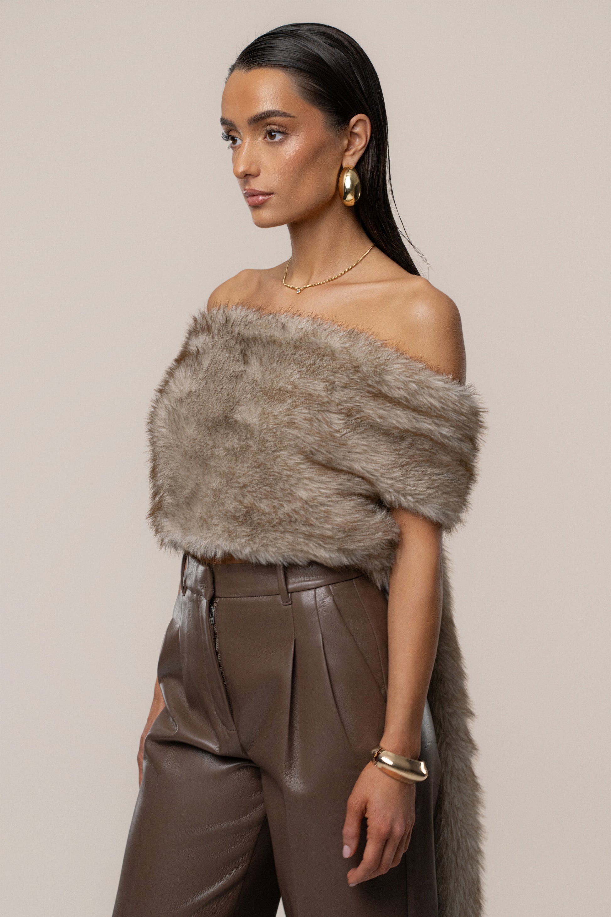Ivory/Brown Winter Bliss Faux Fur Wrap NEWFASHIONEDGE