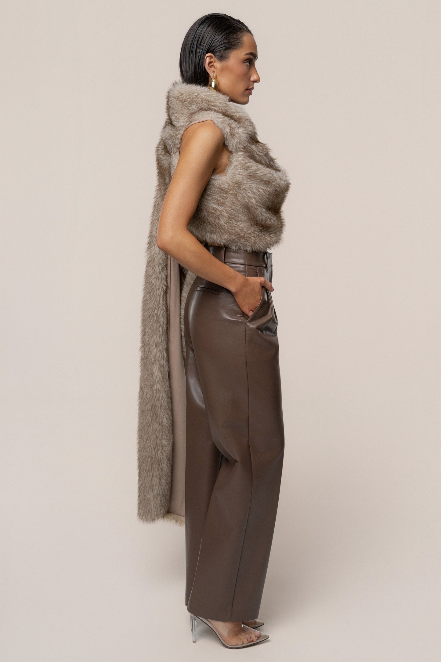 Ivory/Brown Winter Bliss Faux Fur Wrap NEWFASHIONEDGE