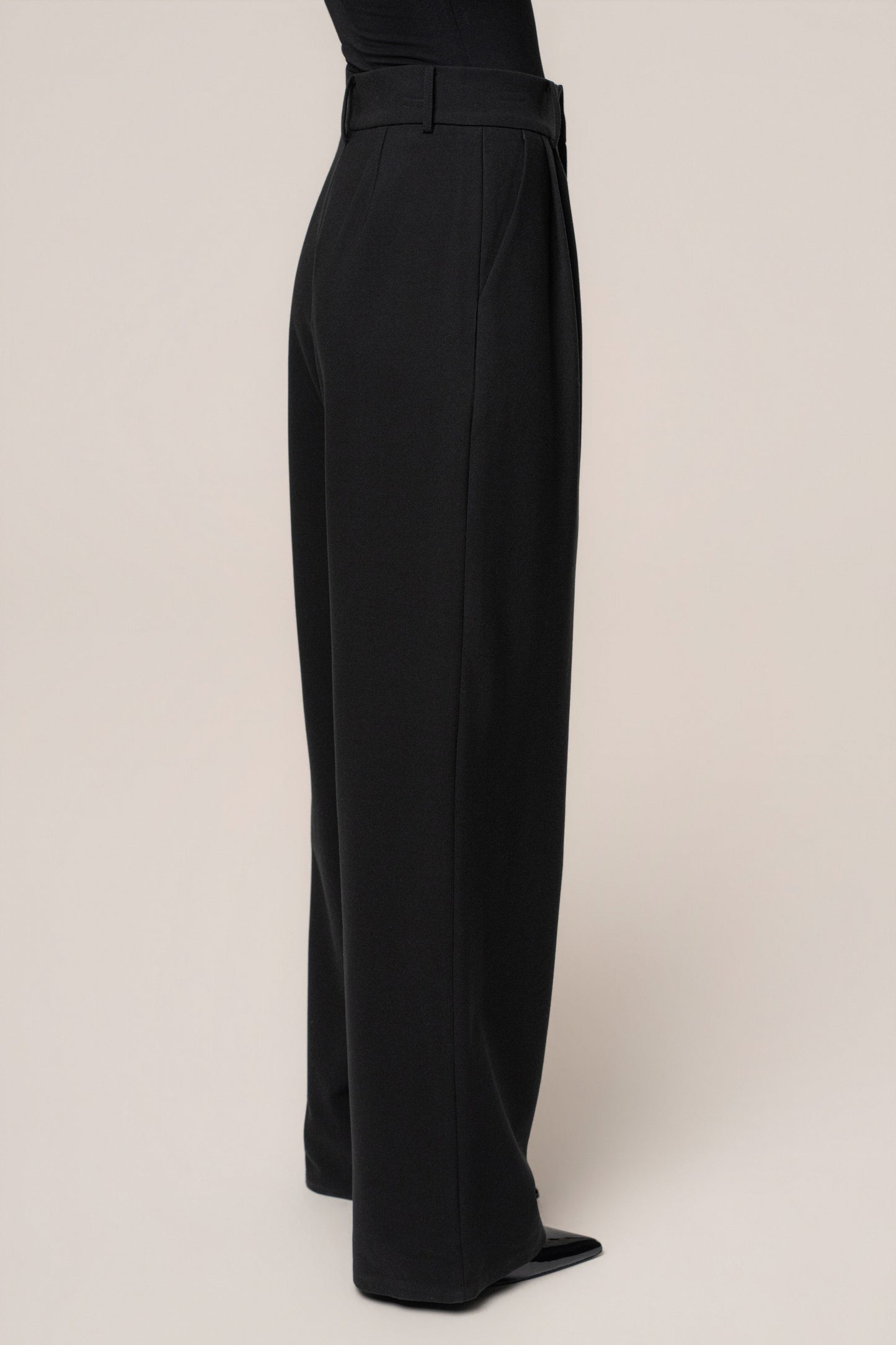 Black Core Standard Pant NEWFASHIONEDGE