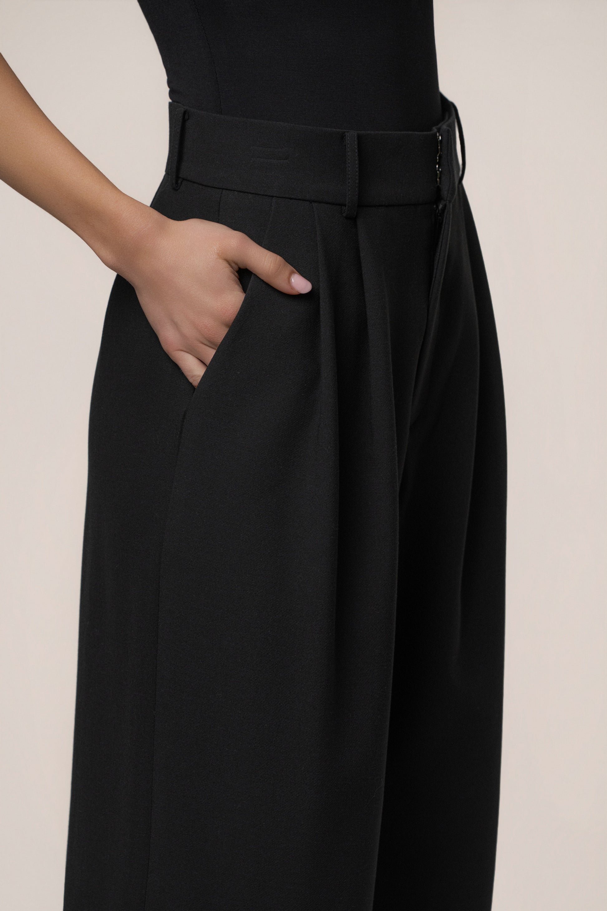 Black Core Standard Pant NEWFASHIONEDGE