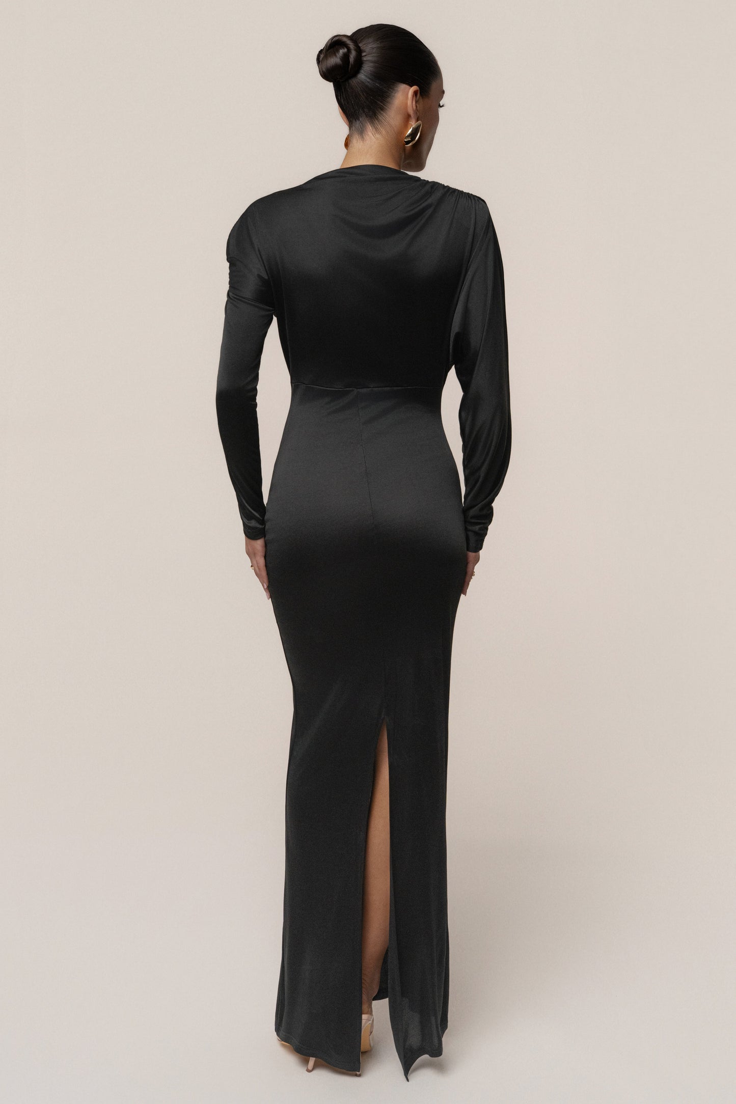 Black Glisten Slit Maxi Dress NEWFASHIONEDGE