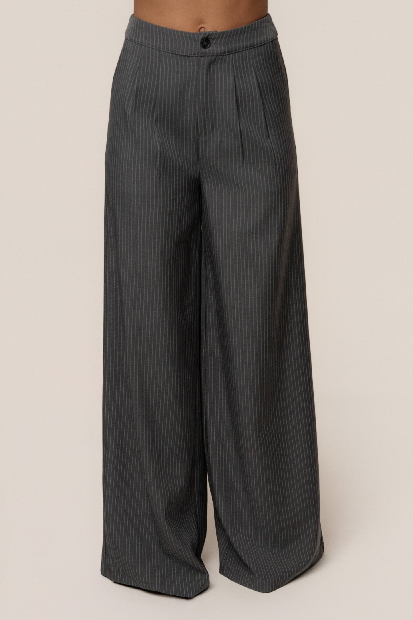 Grey Relaxed Pinstripe Pant Set NEWFASHIONEDGE