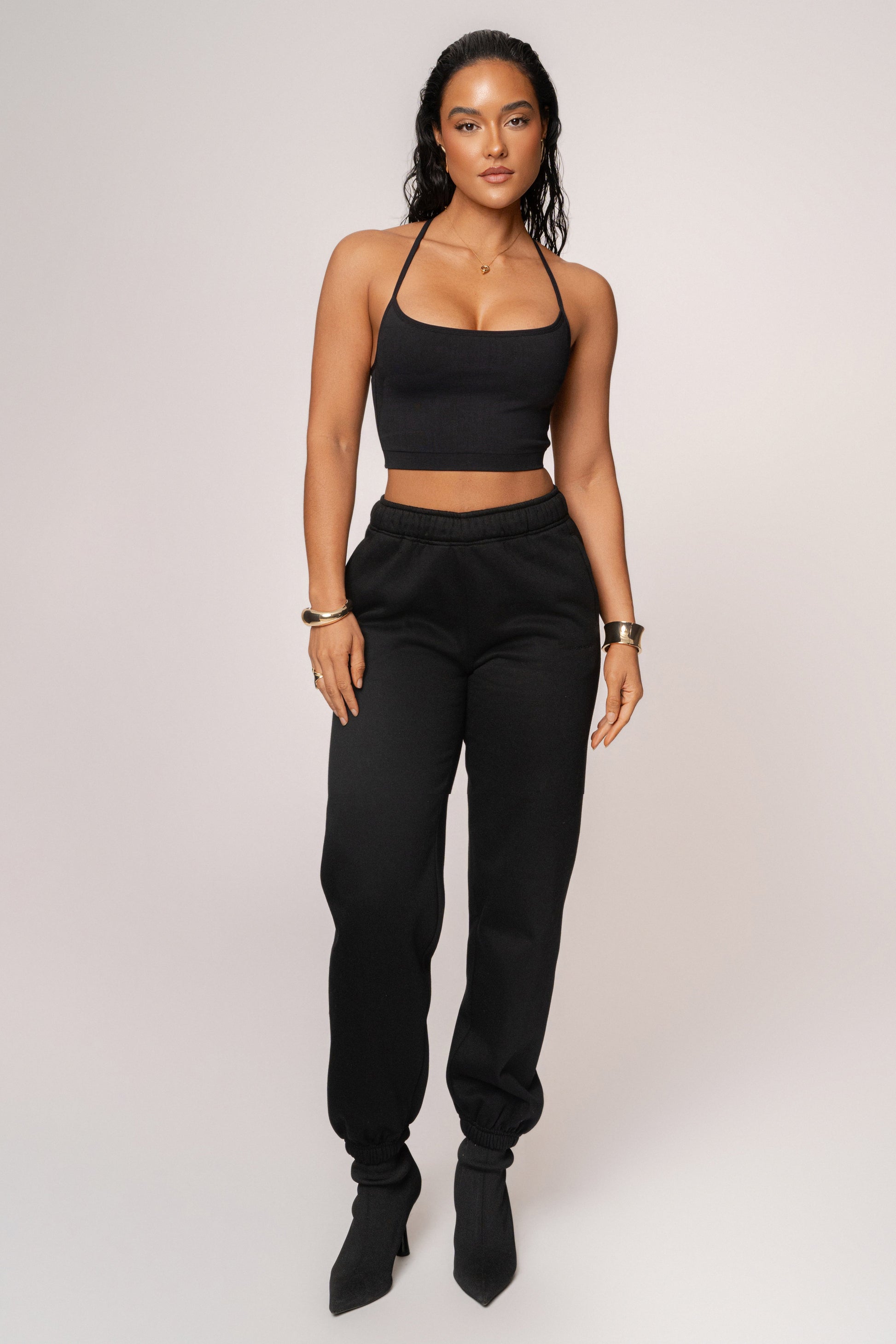 Black Active Crop Top NEWFASHIONEDGE