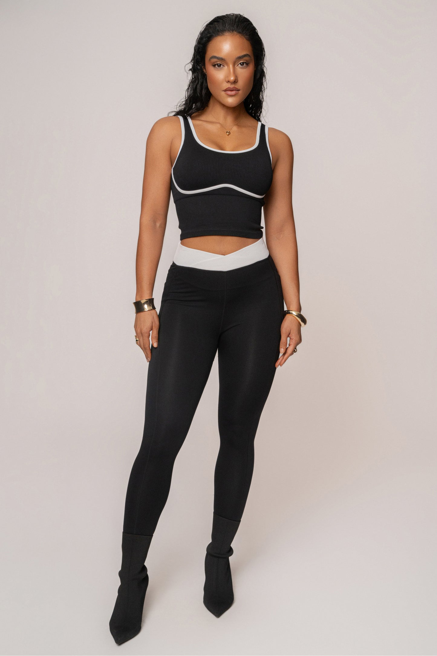 Black/White Limitless Performance Top JLUXLABEL