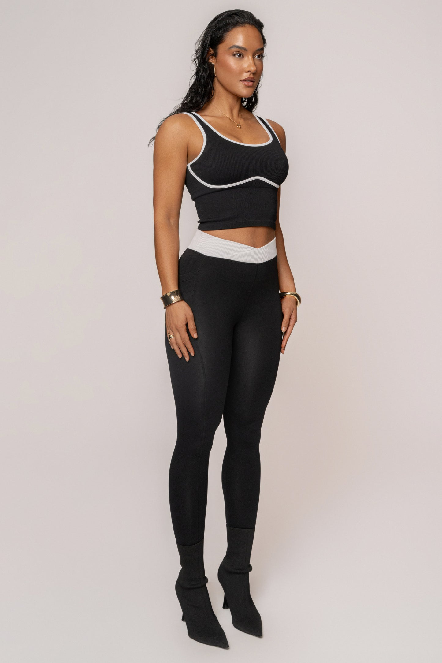 Black/White Limitless Performance Top JLUXLABEL