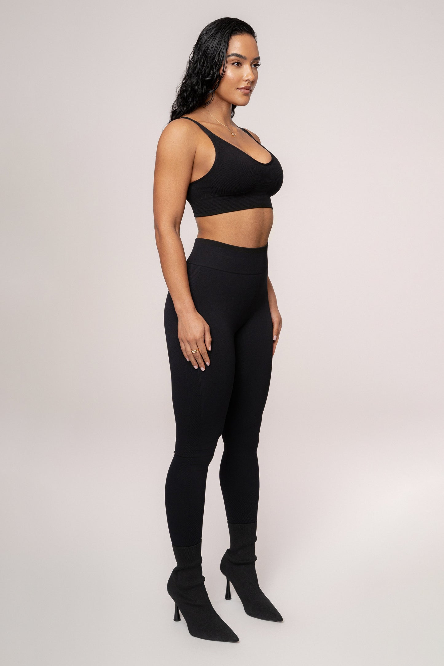 Black New Flow Active Top JLUXLABEL