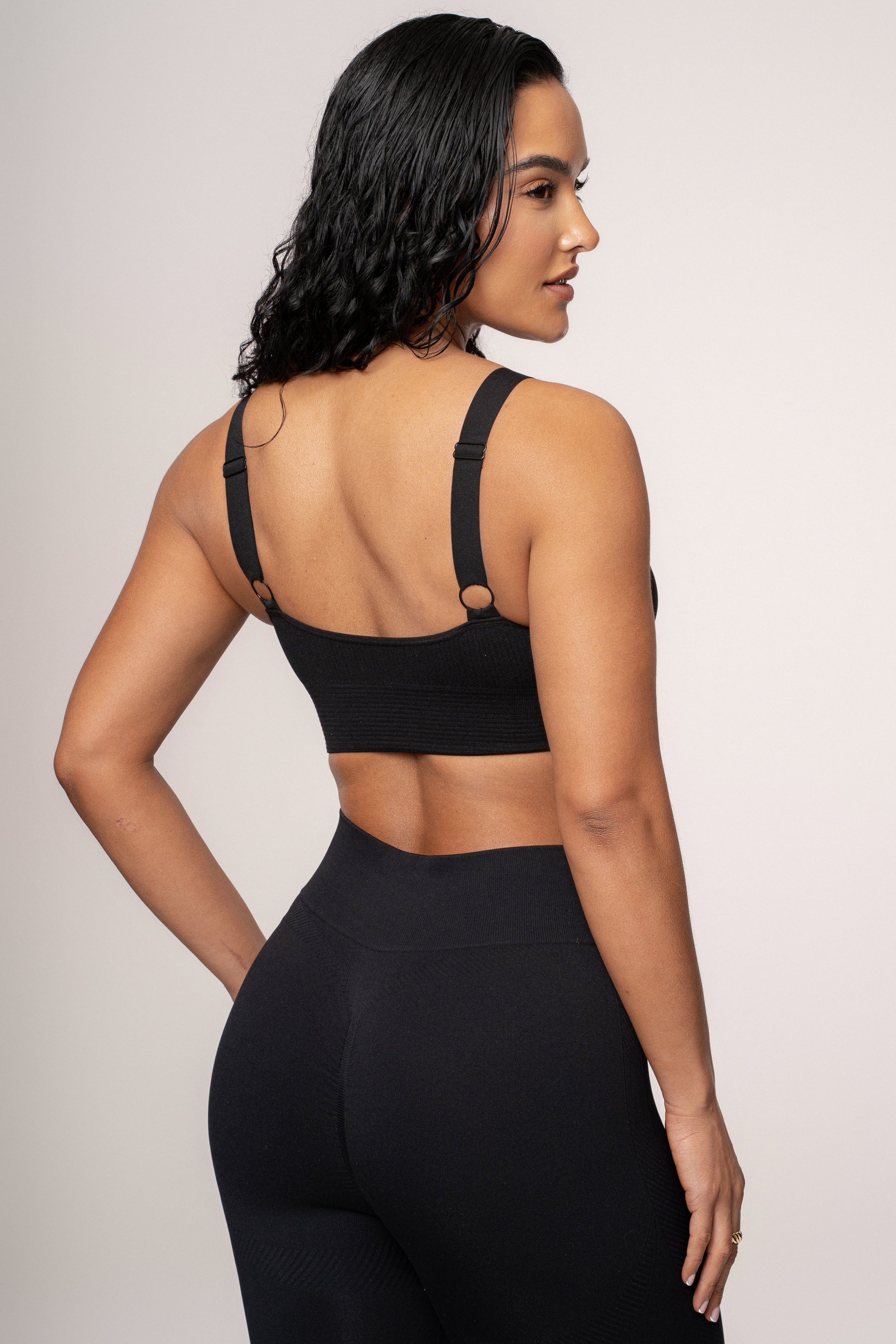 Black New Flow Active Top JLUXLABEL