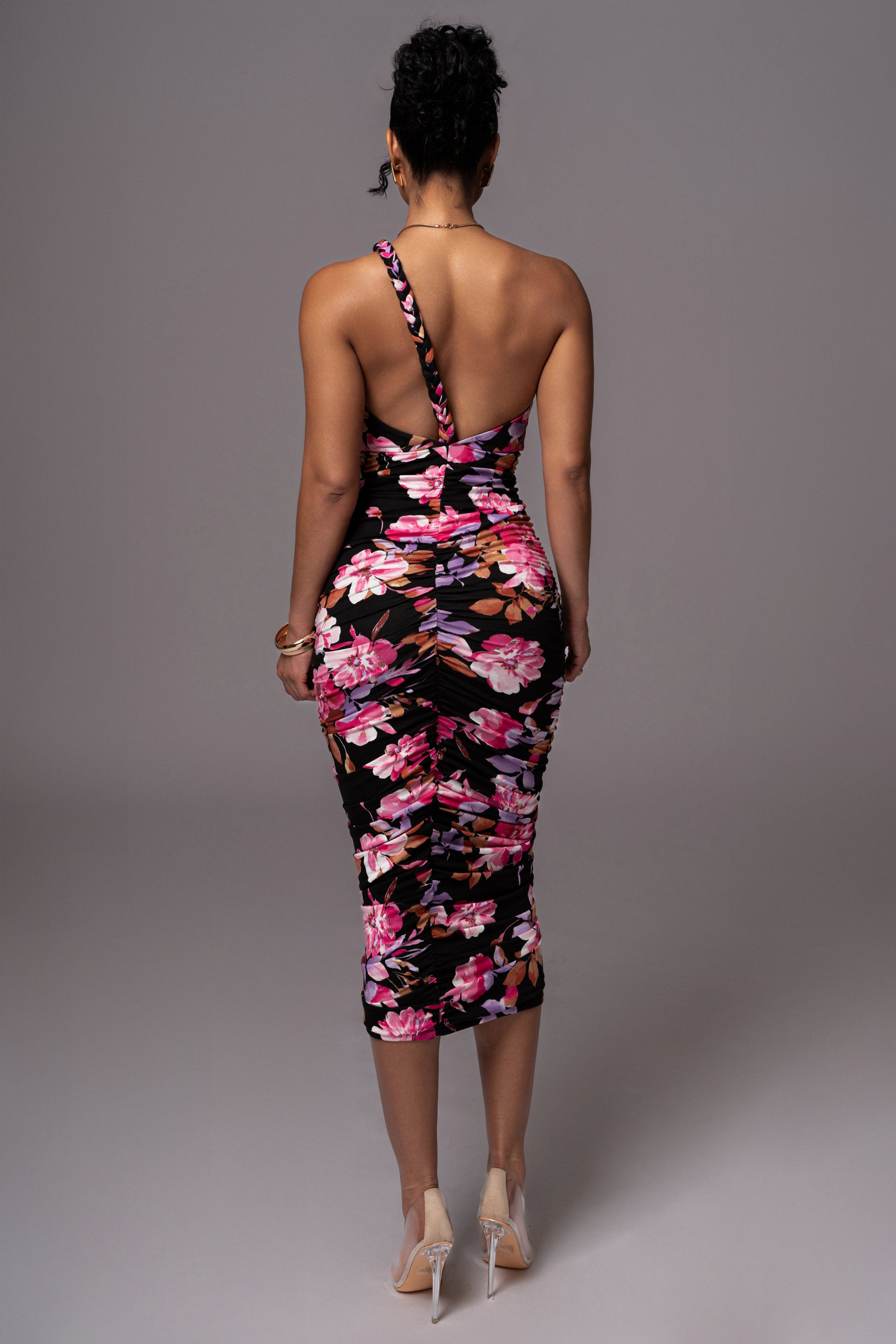 Black Floral Jess Ruched Midi Dress NEWFASHIONEDGE