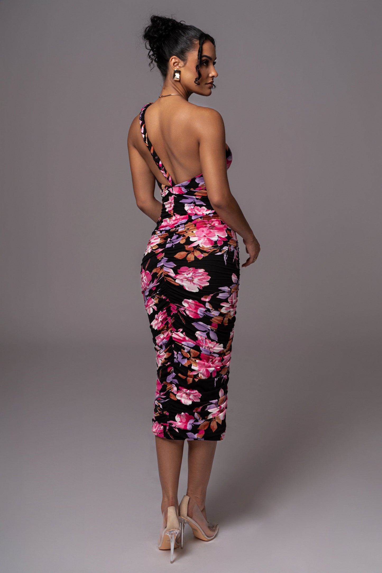 Black Floral Jess Ruched Midi Dress NEWFASHIONEDGE