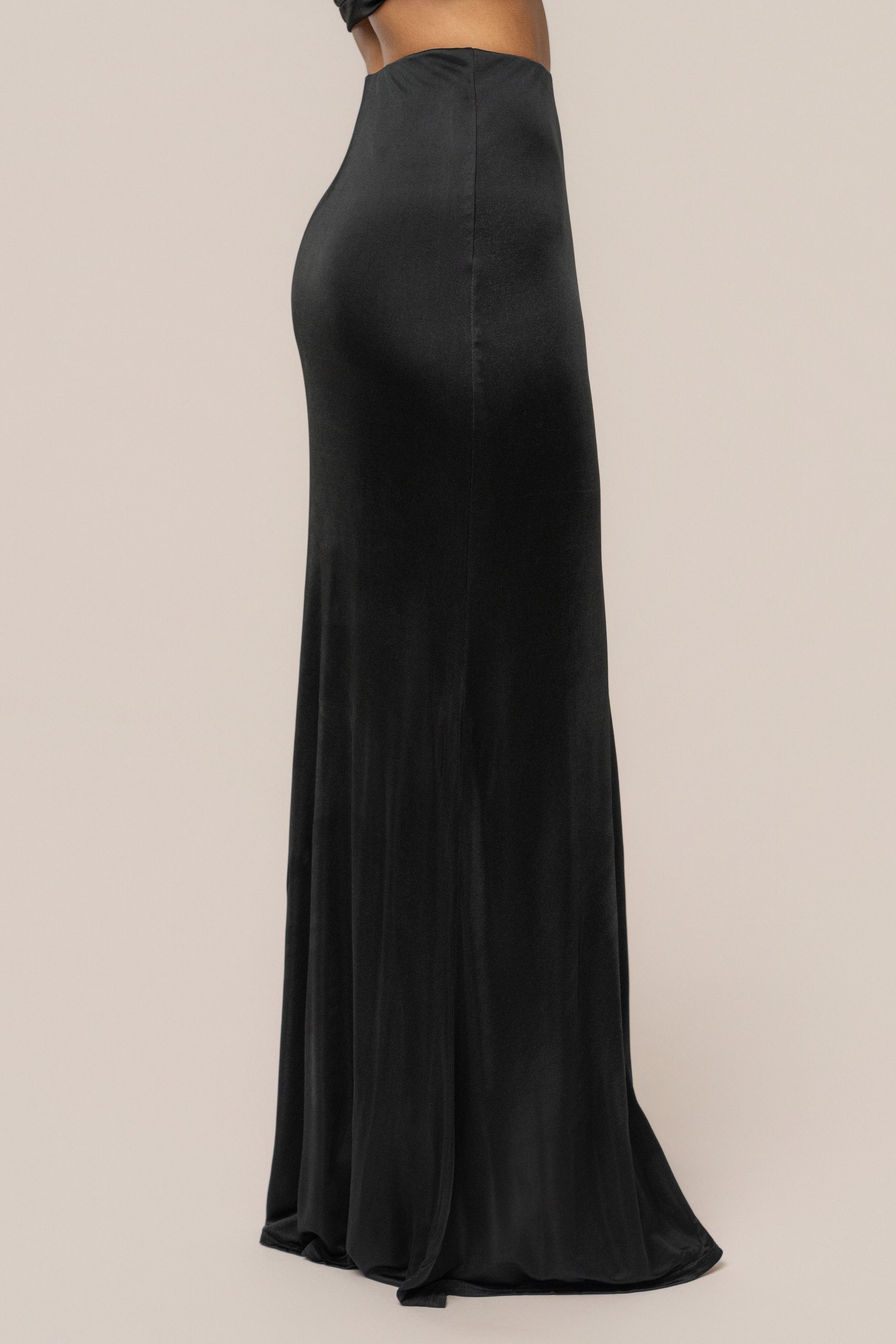 Black Ultra High Waist Maxi Skirt JLUXLABEL