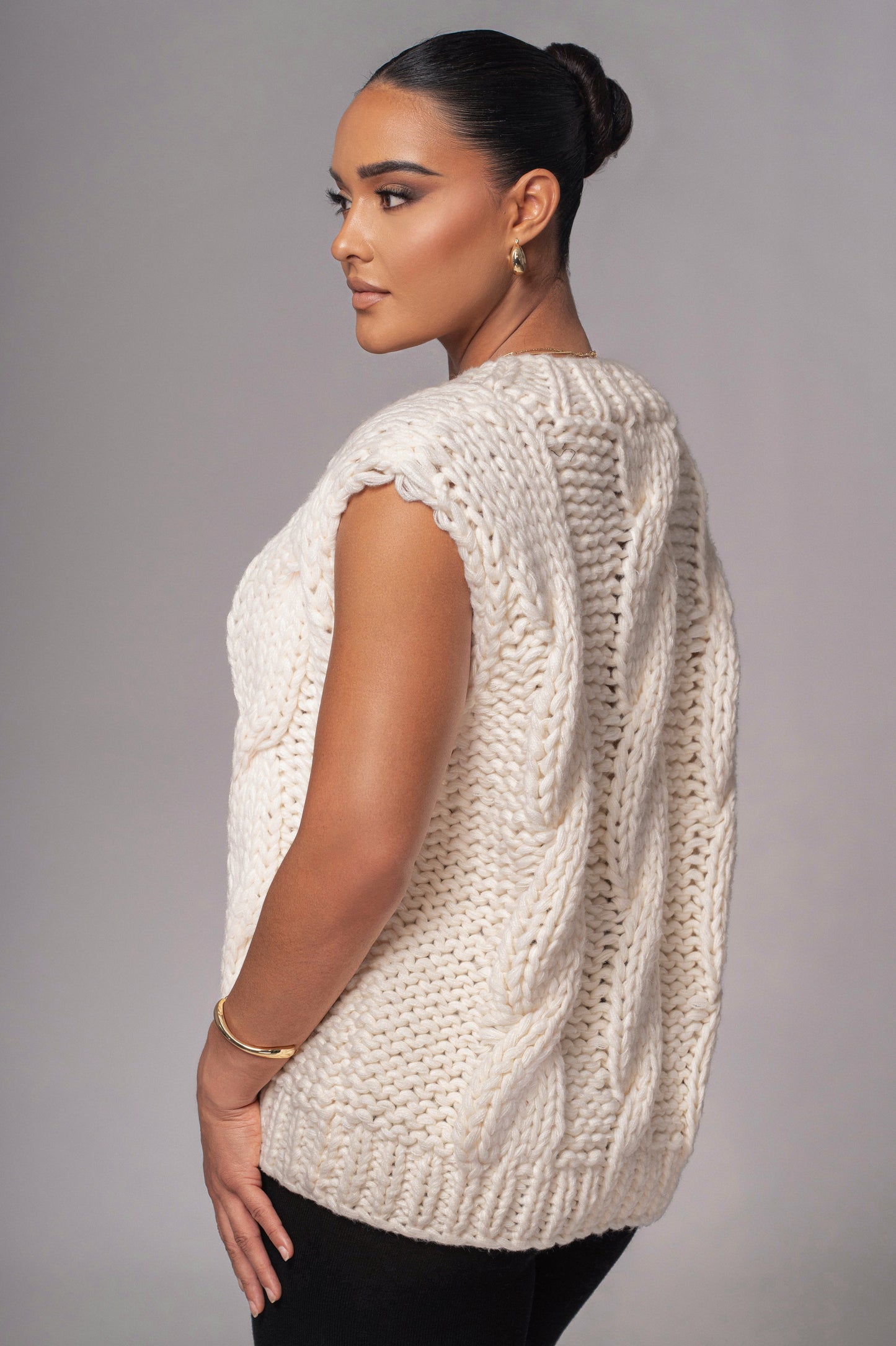 Ivory Mari Cable Knit Vest JLUXLABEL