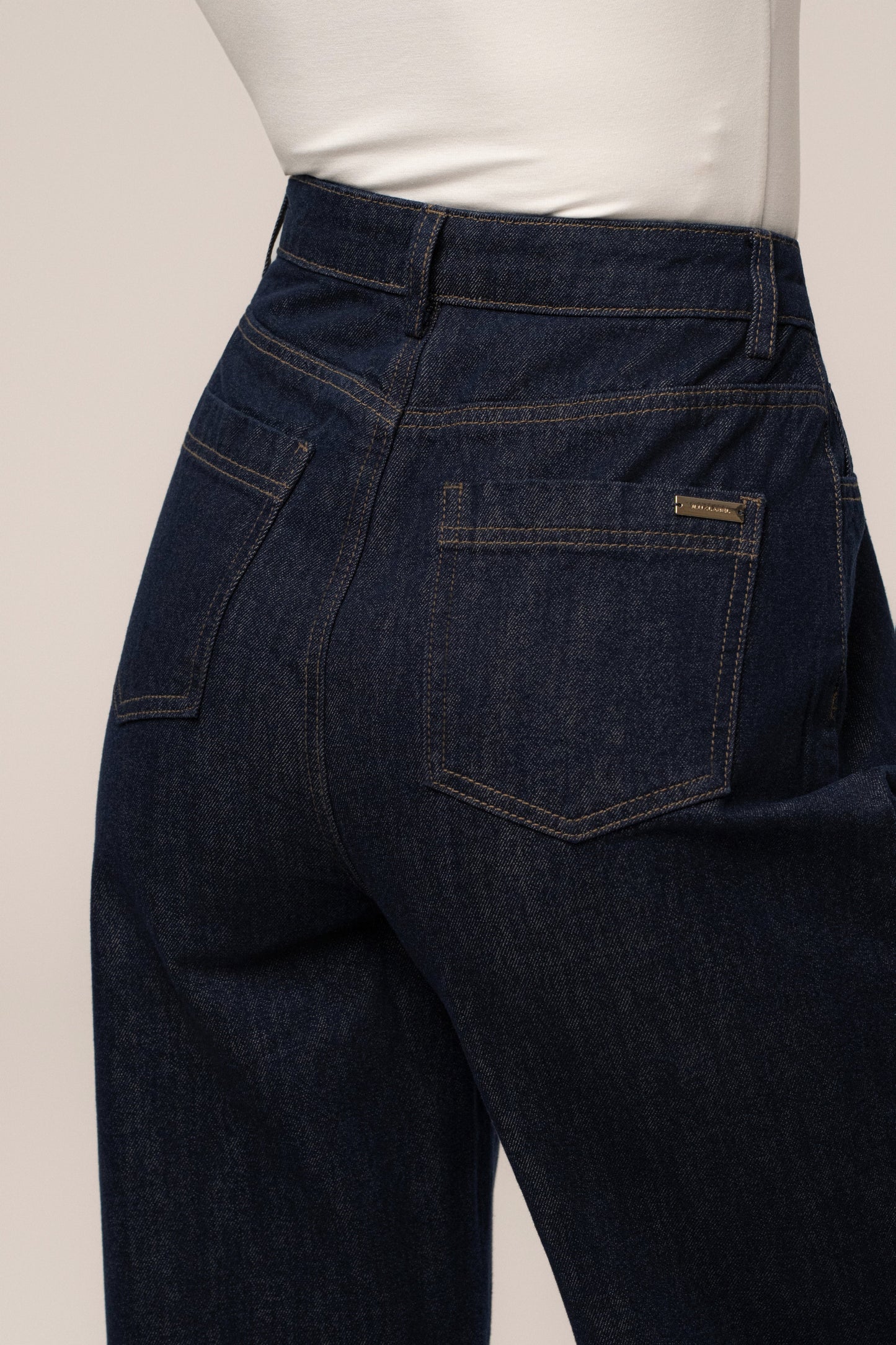 Dark Denim Signature Jean JLUXLABEL