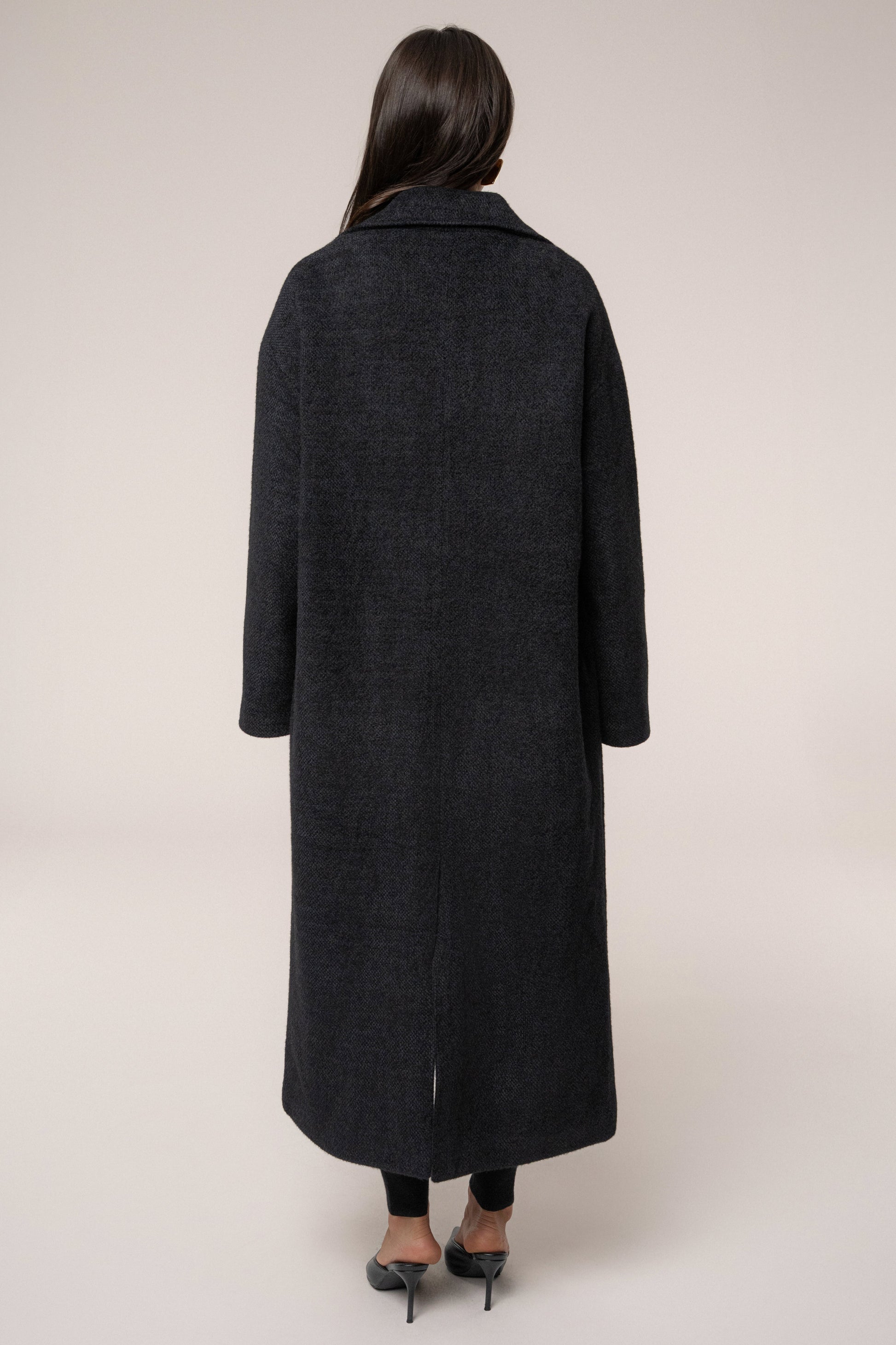 Black Dion Oversized Coat JLUXLABEL